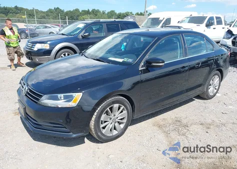 2015 Volkswagen Jetta 1.8T Se z USA, uszkodzony, nr VIN 3VWD17AJ3FM297668